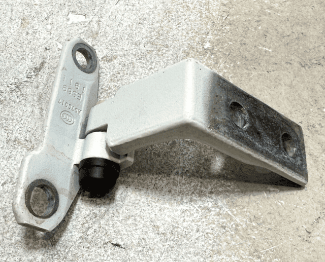 2019 Infiniti Q50 Rear Right Passenger Side Door Lower Hinge White OEM