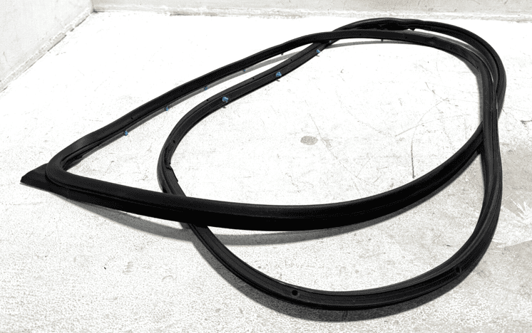 HONDA ACCORD FRONT PASSENGER DOOR WINDOW OPENING SEAL WEATHERSTRIP 2018-2024 OEM