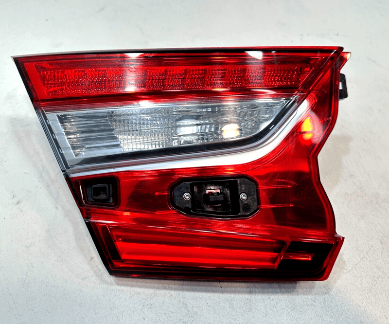 2018-2020 Honda Accord Hybrid Rear Left Tail Light Taillight Assembly Inner OEM