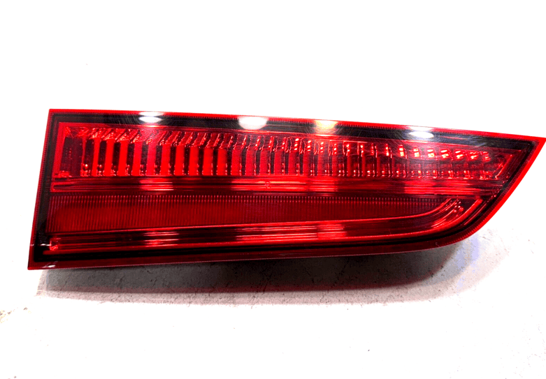 2016-2018 Honda Pilot Rear Liftgate Right Passenger Side Inner Taillight  OEM
