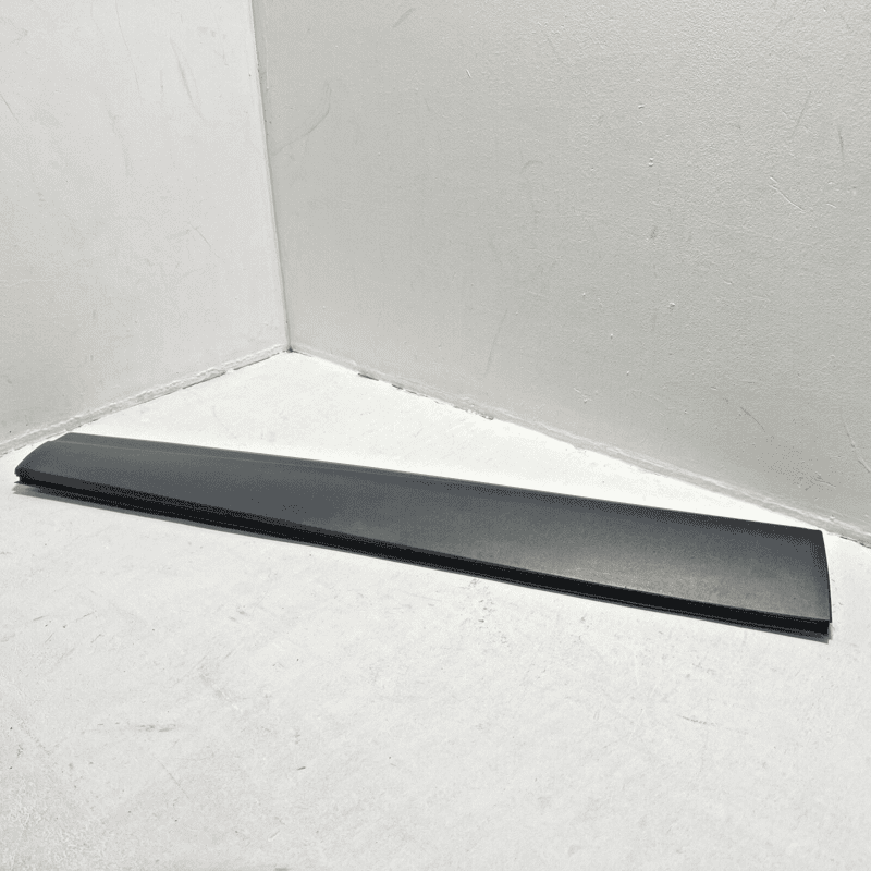 HONDA PILOT FRONT LEFT DRIVER SIDE DOOR LOWER MOLDING GARNISH 2016 - 2022 OEM