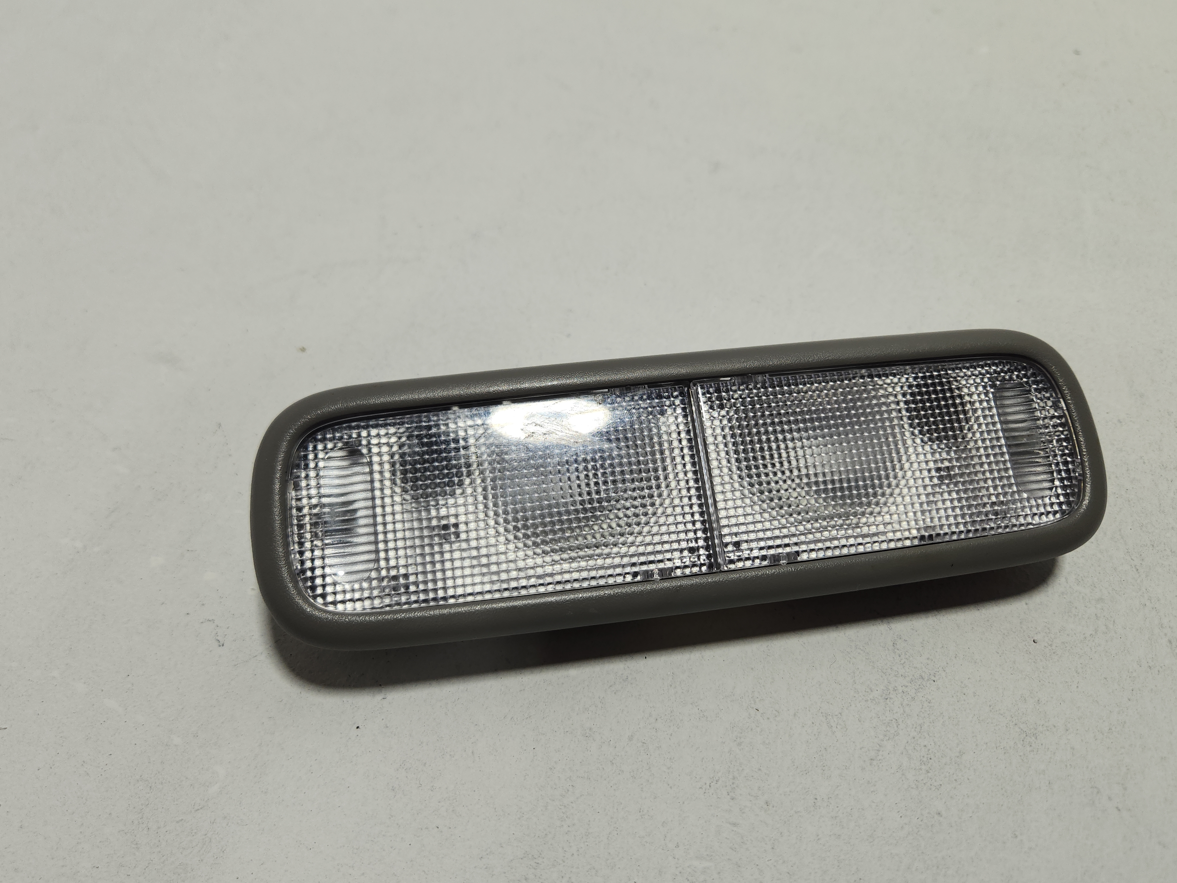 HONDA PILOT REAR SECOND ROW OVERHEAD DOME LIGHT READING MAP LAMP 2016-2022 OEM