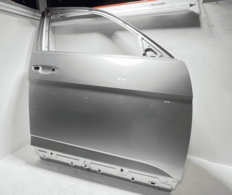 VOLKSWAGEN ATLAS VW FRONT RIGHT PASSENGER SIDE DOOR SHELL 2018 - 2022 OEM *8E8E*