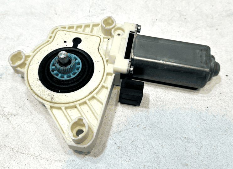 2018-2022 Volkswagen Atlas Front Left Driver Side Window Motor OEM
