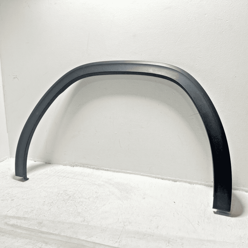 DEFECT 2018-2020 VOLKSWAGEN ATLAS VW REAR RIGHT PASSENGER WHEEL ARCH MOLDING OEM