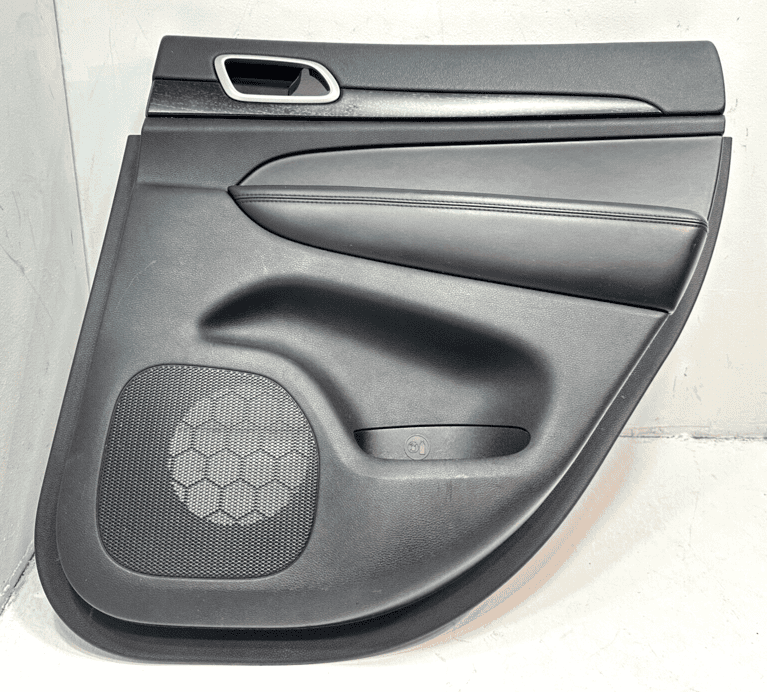 2017-2019 Jeep Grand Cherokee Rear Right Passenger Door Trim Panel Assembly OEM