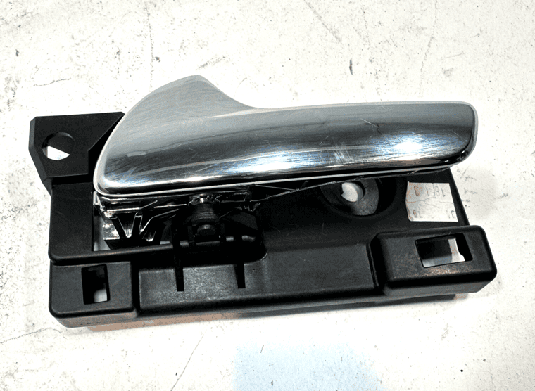 2011-2022 Jeep Grand Cherokee Front Left Driver Door Interior Handle OEM
