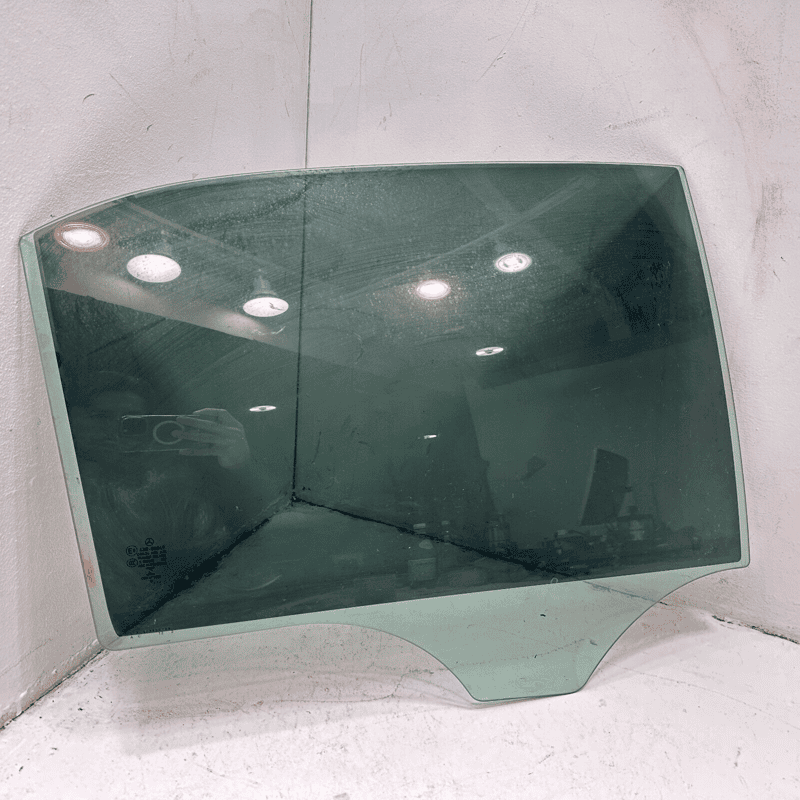 2011 - 2016 MERCEDES E350 W212 REAR RIGHT PASSENGER SIDE DOOR WINDOW GLASS OEM