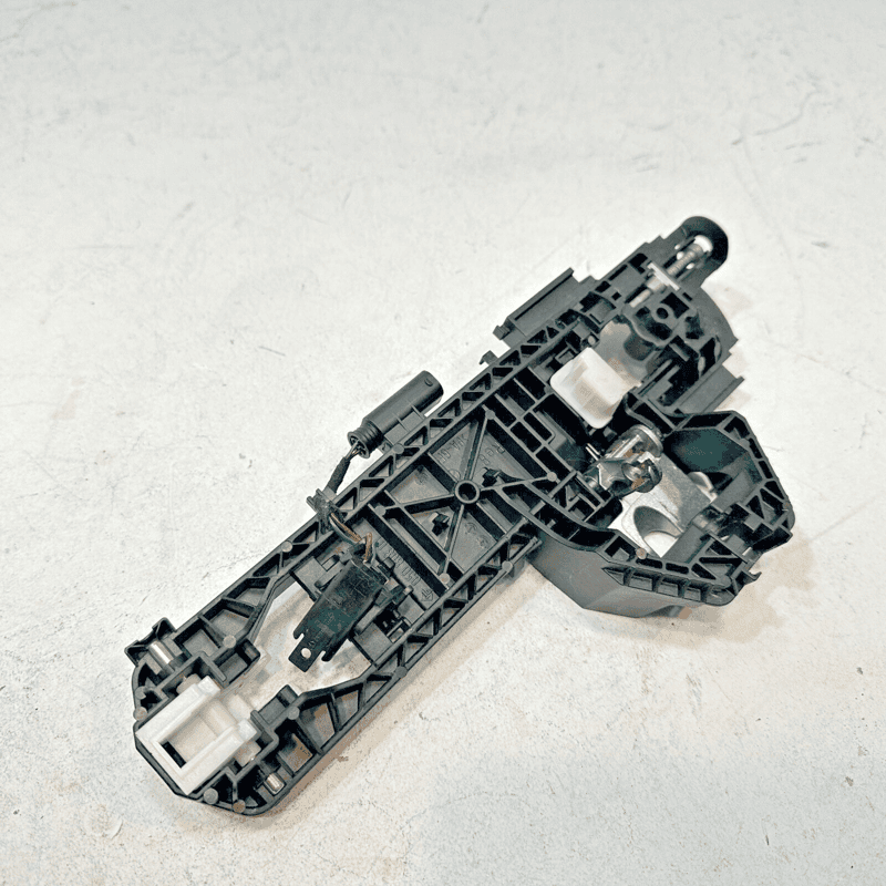 MERCEDES E350 W212 FRONT OR REAR DOOR HANDLE BASE BRACKET 2010-2016 OEM