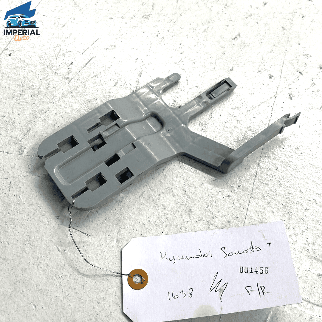 2011-15 Hyundai Sonata Front Right Door Latch Lock Retainer Clip 82494-3S00