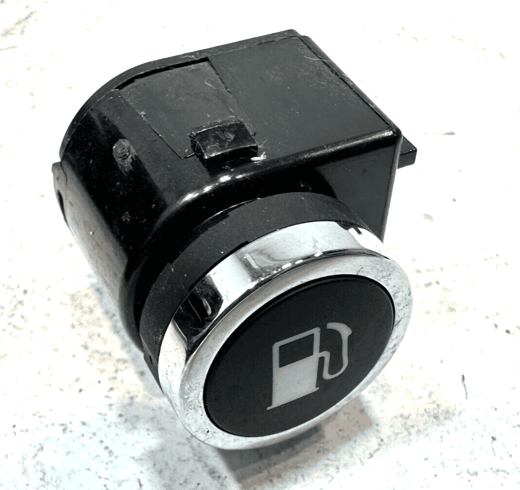 2014-2021 FUEL DOOR OPEN RELEASE SWITCH BUTTON CONTROL  JEEP GRAND CHEROKEE OEM