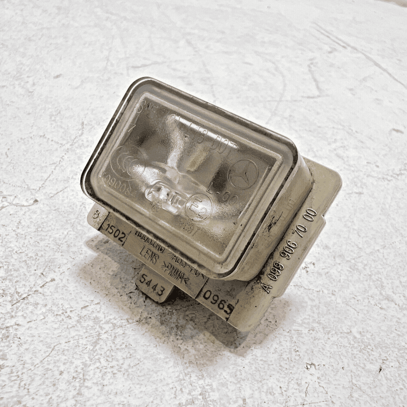 2015-2016 MERCEDES E350 REAR TRUNK LICENSE PLATE LIGHT LAMP OEM
