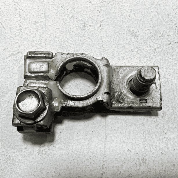 TOYOTA CAMRY BATTERY NEGATIVE TERMINAL CONNECTOR CLAMP OEM 2018-2024