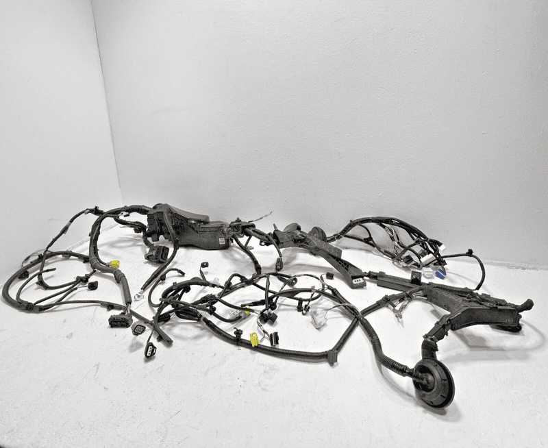 TOYOTA CAMRY SE 2021-2022 2.5L ENGINE ROOM WIRE WIRING HARNESS & FUSE BOX OEM