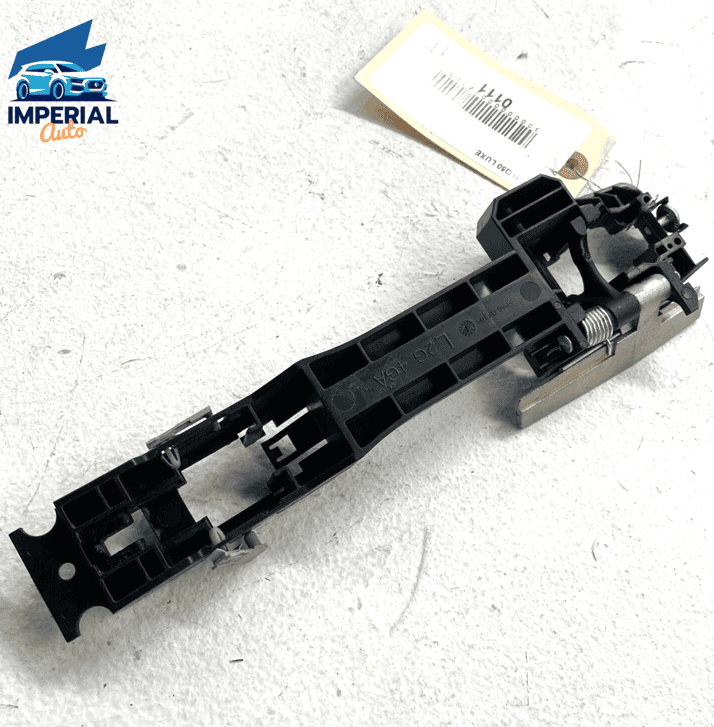 2014 - 2020 INFINITI Q50 FRONT LEFT DRIVER SIDE EXTERIOR DOOR HANDLE BRACKE