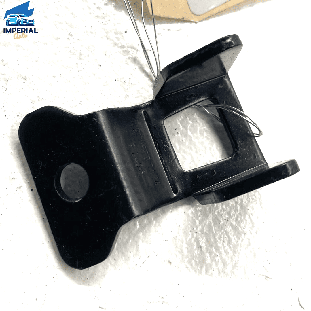 OEM Mercedes S550 S600 S63 AMG Rear Child Seat Mount Stay Bracket 2007-2013