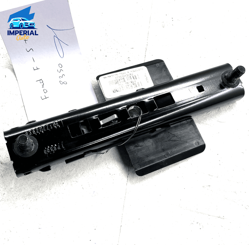2012-2018 Ford Focus Front Right Seat Belt Height Adjuster  AM51-611C46-AC 