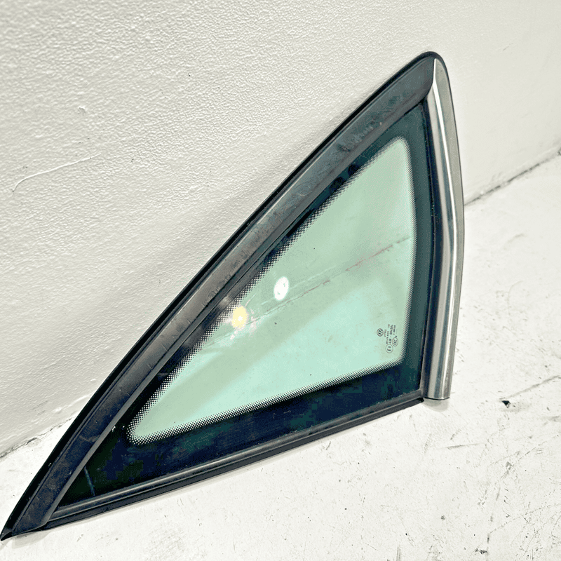 2019-2024  VOLKSWAGEN JETTA REAR LEFT DRIVER SIDE QUARTER WINDOW GLASS OEM