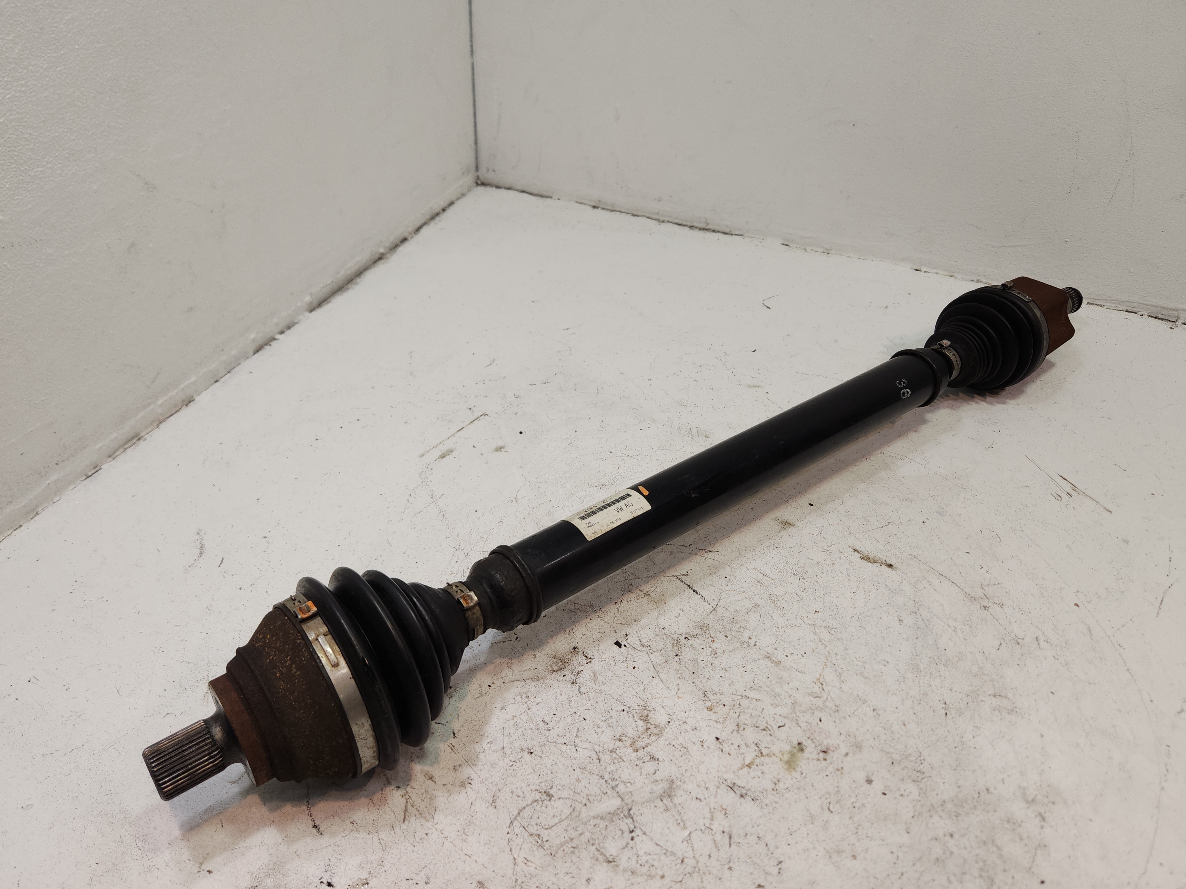2019-24 Volkswagen Jetta FWD Front Right Passenger Side Axle Shaft Halfshaft OEM