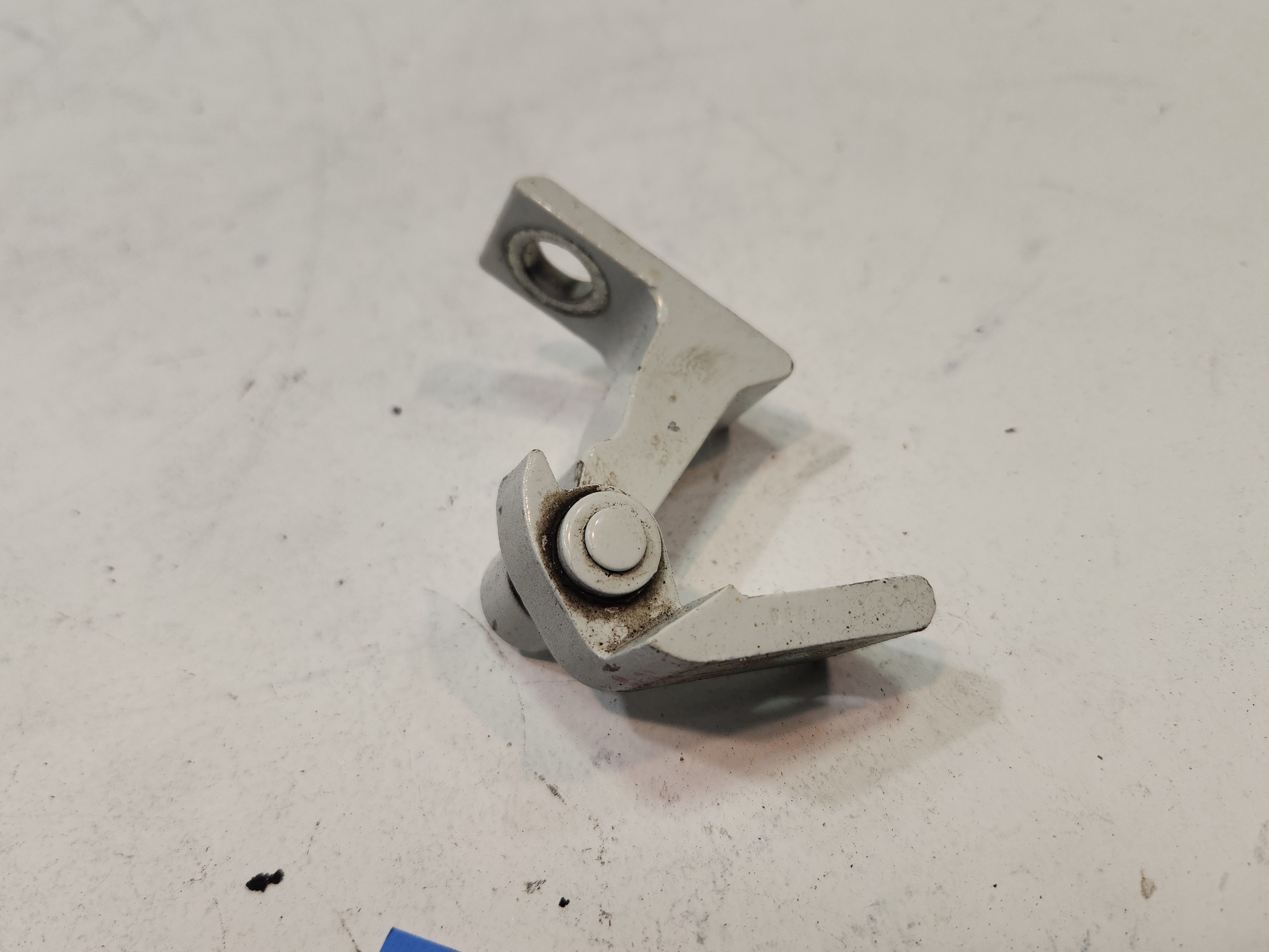 2019-2025 Volkswagen Jetta Front Left Driver Side Door Lower Hinge *0Q0Q* OEM