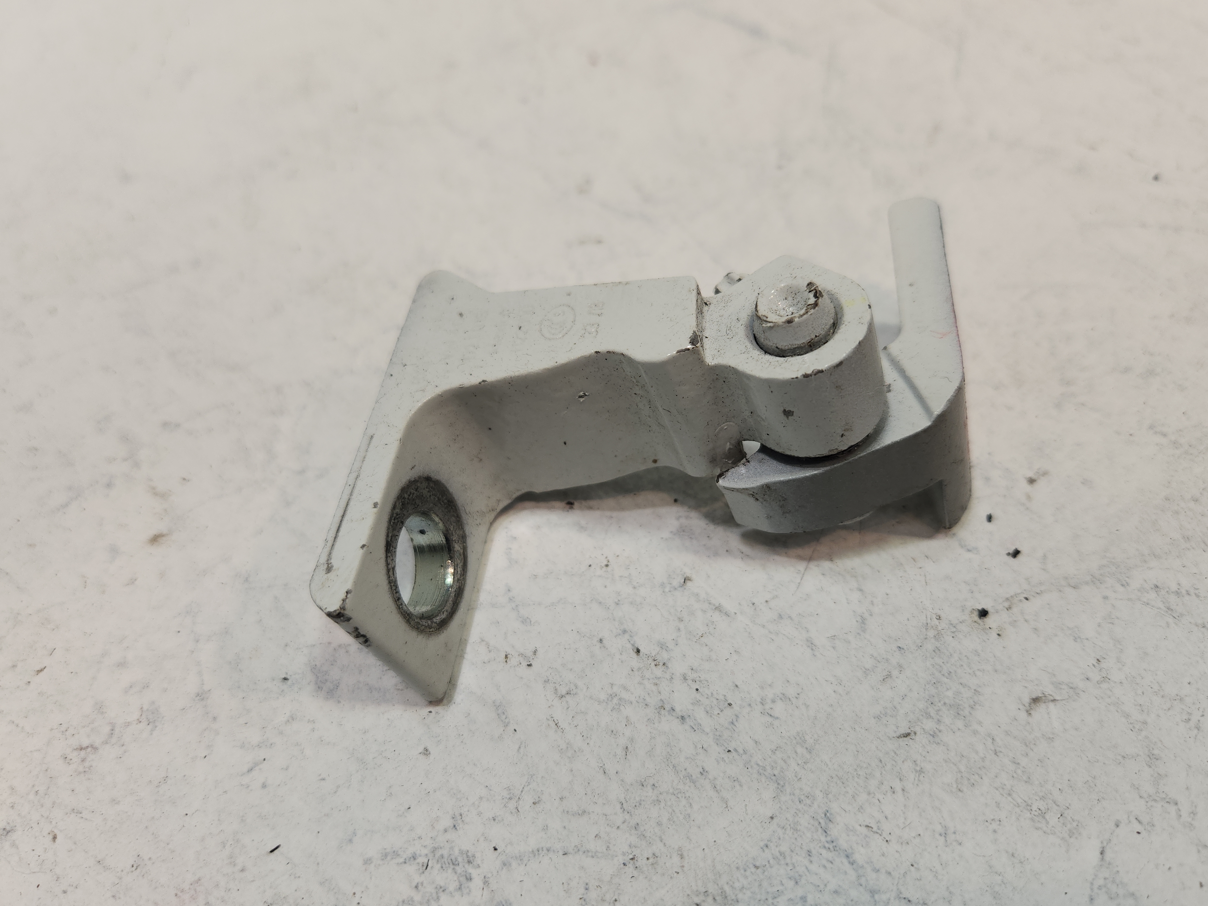2019-2025 Volkswagen Jetta Rear Right Passenger Side Door Upper Hinge *0Q0Q* OEM