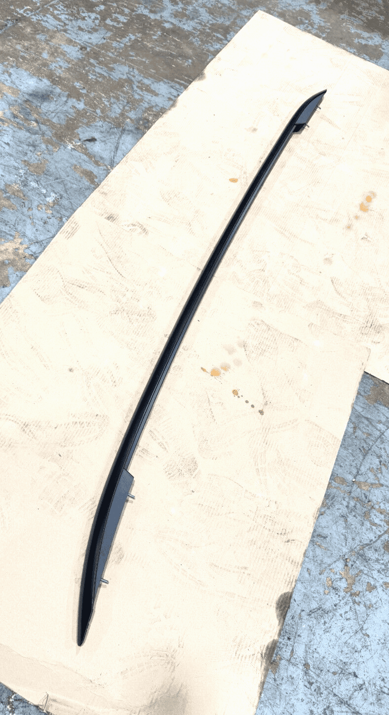 2021-2024 Volkswagen Atlas Upper Passenger Side Roof Rail W/Out Panoramic OEM