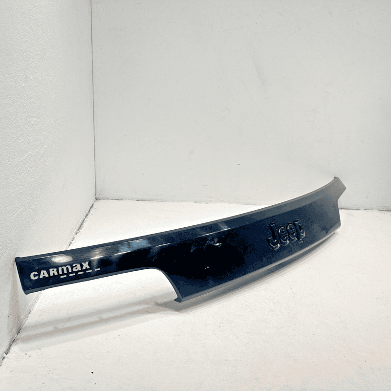 2019-2021 JEEP GRAND CHEROKEE TAILGATE LIFTGATE LICENSE PLATE LIGHT MOLDING OEM