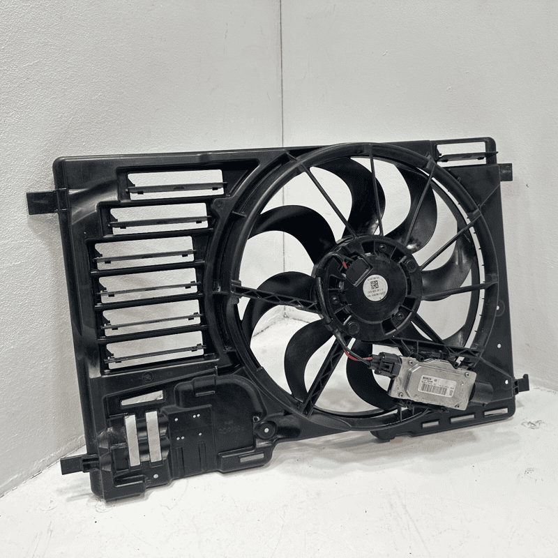 2013-2018 Ford Focus ST 2.0L Radiator Cooling Fan Assembly w/Shroud & Motor OEM