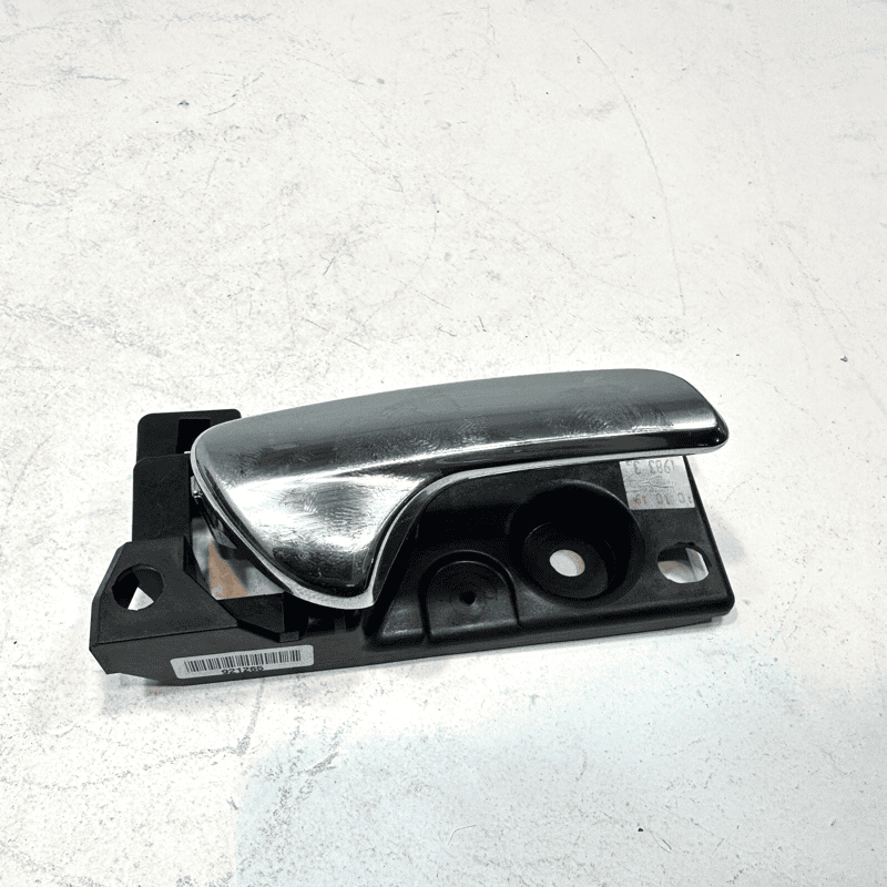 JEEP GRAND CHEROKEE 11-21 FRONT OR REAR PASSENGER SIDE DOOR INTERIOR HANDLE OEM
