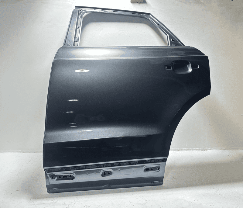 2015-2018 AUDI Q3  REAR LEFT DRIVER DOOR SHELL SKIN FRAME PANEL OEM GRAY LZ7S