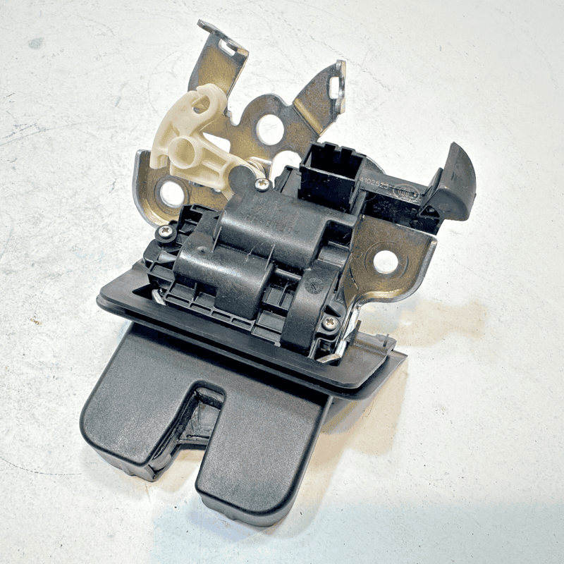 AUDI Q3 QUATTRO TAILGATE LIFTGATE LATCH LOCK ACTUATOR MOTOR 2015-2018  OEM