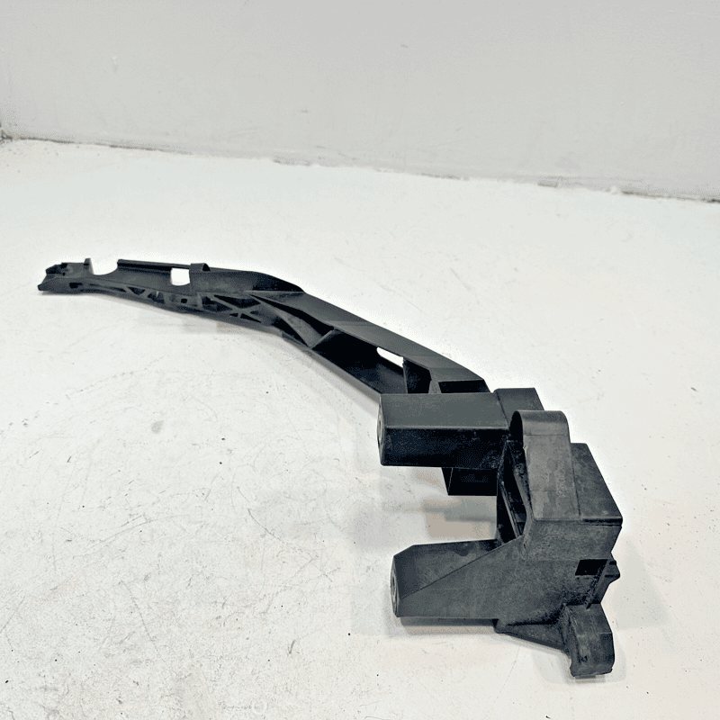 AUDI Q3 2015-2018 FRONT RIGHT PASSENGER SIDE BUMPER HEADLIGHT MOUNT BRACKET OEM