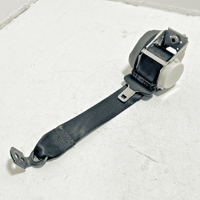 2012-2018 FORD FOCUS REAR LEFT OR RIGHT SIDE SEAT BELT SEATBELT BLACK OEM