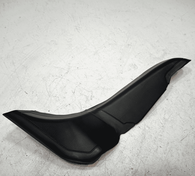 2018-2020 BMW 530e TRUNK PASSENGER SIDE TAILLIGHT LAMP FINISHER COVER PANEL OEM