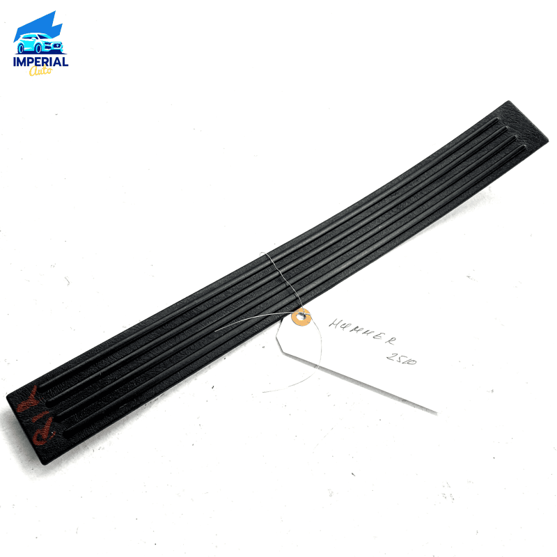 2003-2009 HUMMER H2 REAR RIGHT SIDE DOOR STEP SILL SCUFF PLATE TRIM COVER O