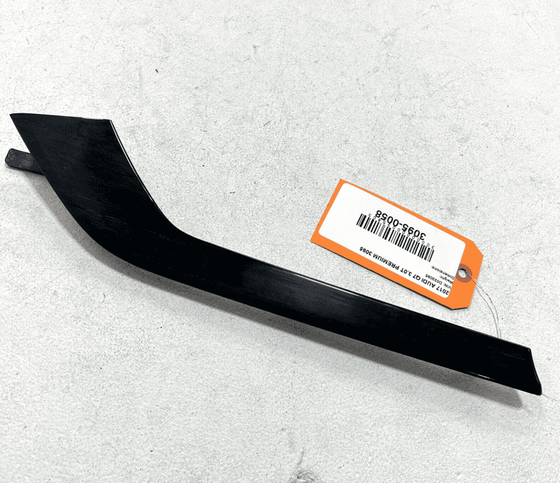 Front Left Door Panel TRIM / Molding AUDI Q7 2017-2019 OEM