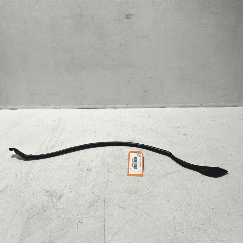 AUDI Q7 2017 - 2019 REAR LEFT DRIVER SIDE DOOR FORWARD WEATHERSTRIP SEAL OEM