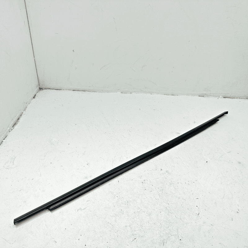 HONDA CIVIC SEDAN REAR LEFT DRIVER DOOR WINDOW BELT MOLDING TRIM 2016-2021 OEM