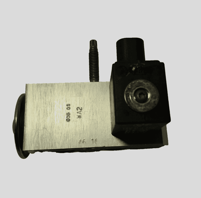 2018-2023 BMW 530e xDrive A/C Electric Expansion Valve OEM