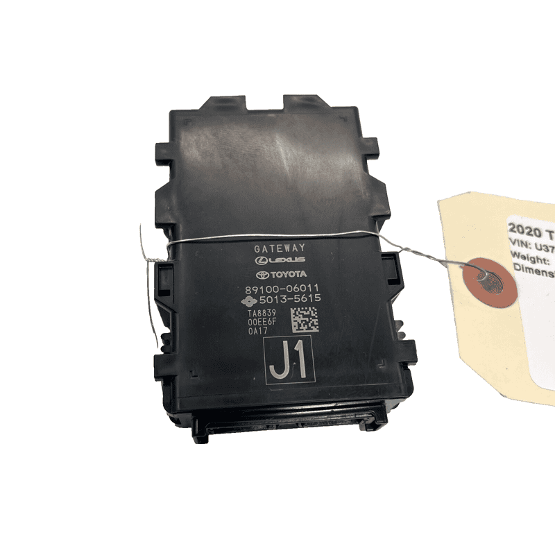 TOYOTA CAMRY 2018 - 2020 NETWORK GATEWAY CONTROL MODULE UNIT OEM