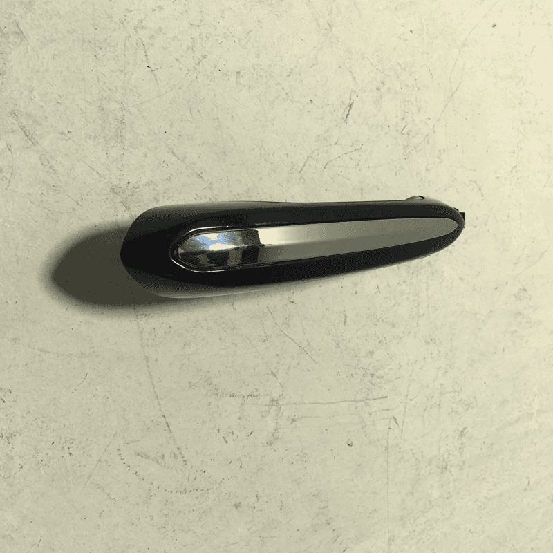 18-20 BMW 530E FRONT PASSENGER SIDE DOOR EXTERIOR HANDLE COMFORT ACCESS A89 OEM