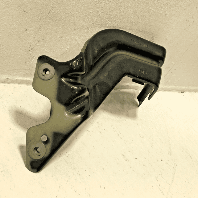 2021-2025 Volkswagen Atlas Front Left Side Driver Fender Mount Bracket Brace OEM