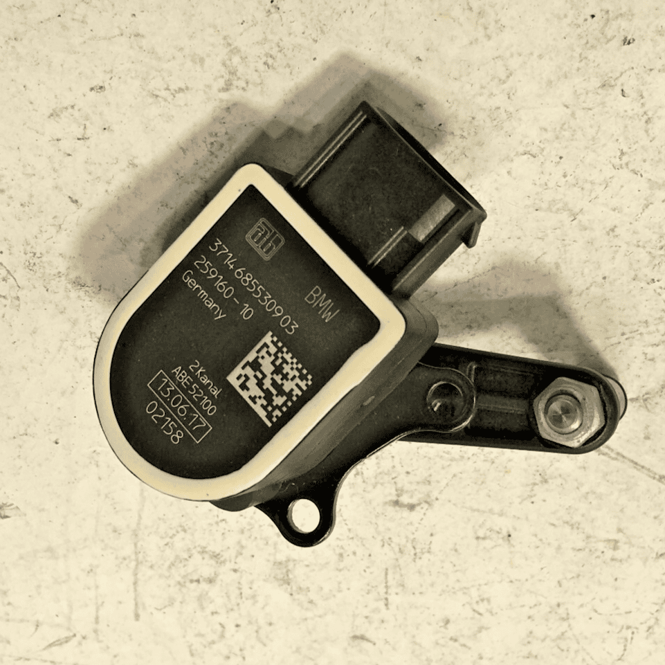 2019 - 2021 BMW 530EX E G30 BRAKE STOP PEDAL SENSOR OEM