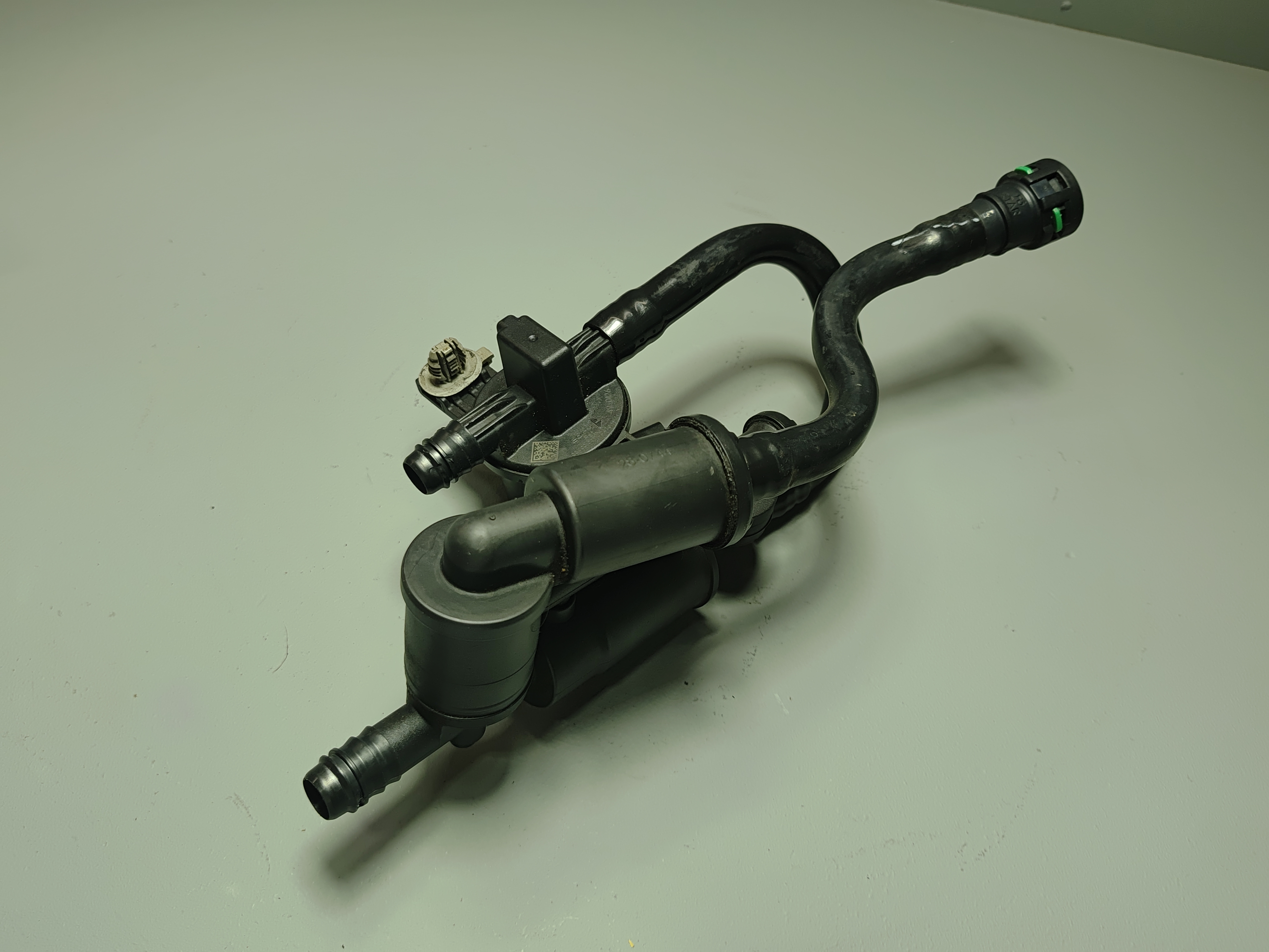 2018- 2020 FORD F-150 3.3L BRAKE BOOSTER VACUUM TUBE HOSE PIPE VALVE OEM
