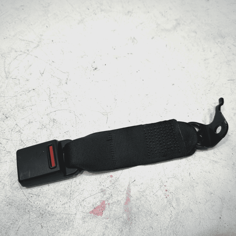 2018-2023 BMW 530e REAR LEFT DRIVER SIDE CENTER SEAT BELT BUCKLE OEM