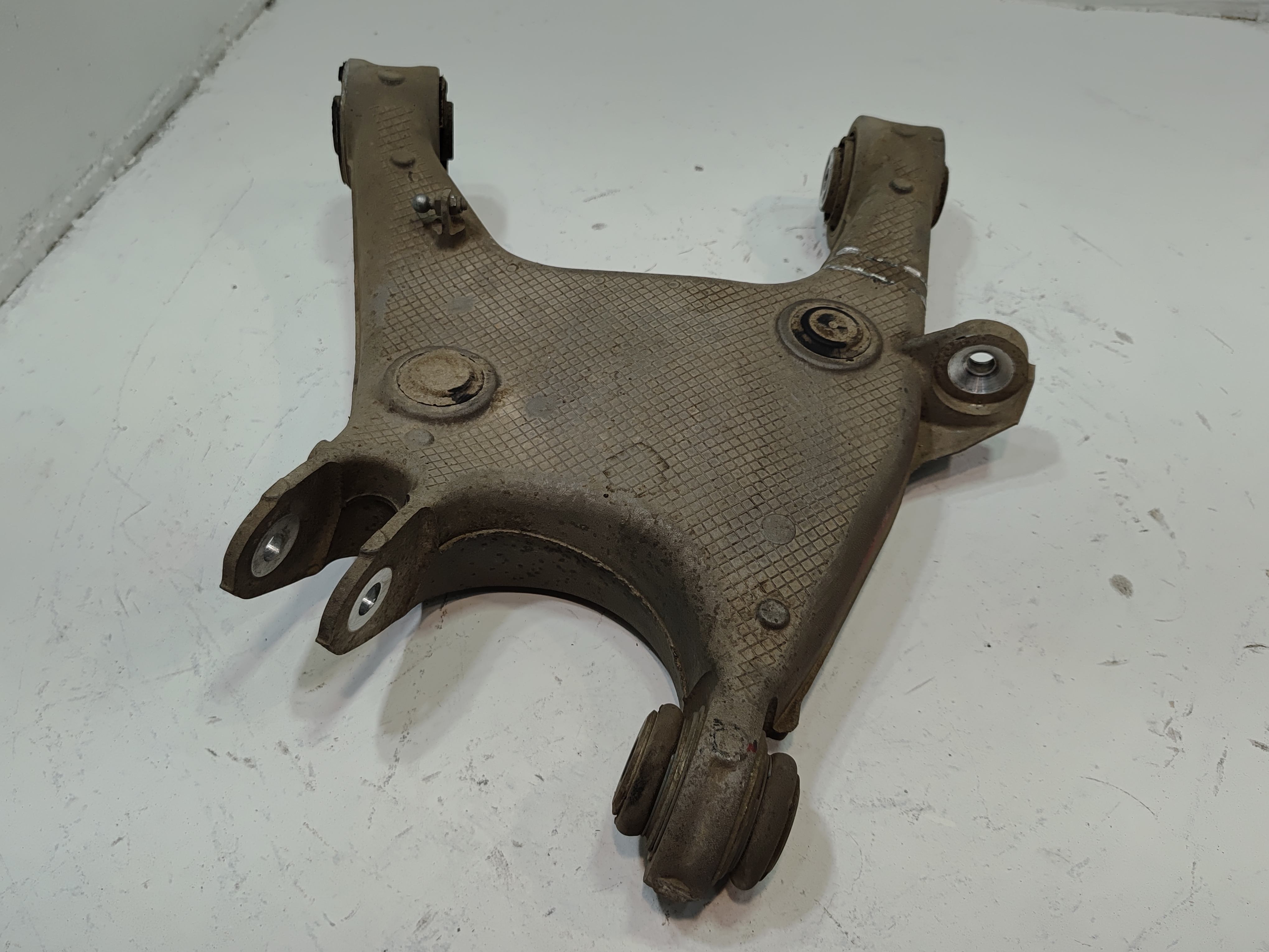 BMW 550 F10 REAR LEFT DRIVER SIDE LOWER CONTROL ARM 2011-2016OEM