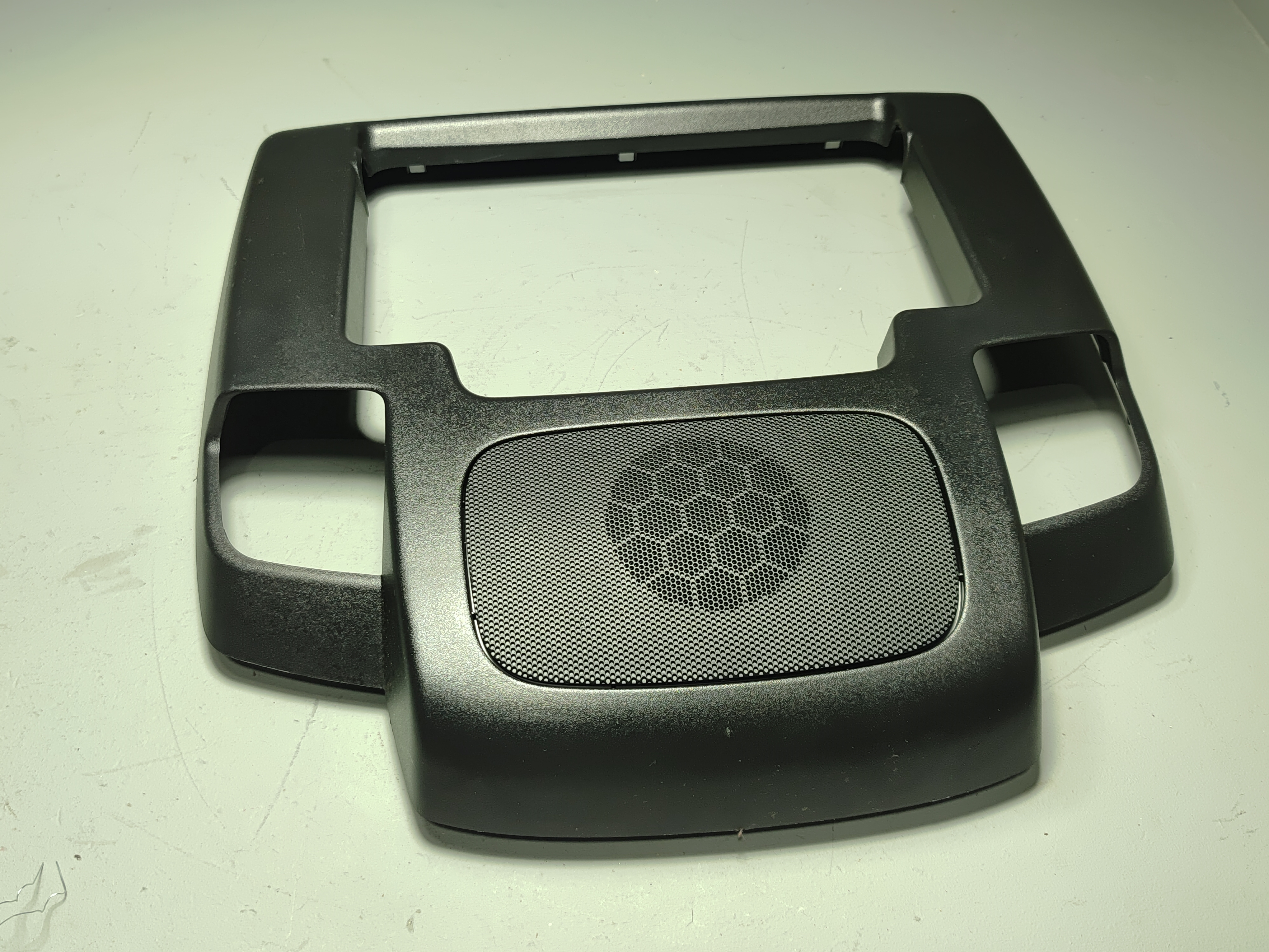 2021-2022 HONDA PILOT REAR ROOF ENTERTAINMENT SYSTEM TRIM PLATE OEM