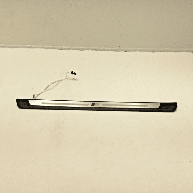 18-24 AUDI S5 SPORTBACK FRONT DRIVER DOOR SILL SCUFF PLATE ILLUMINATION BAR OEM