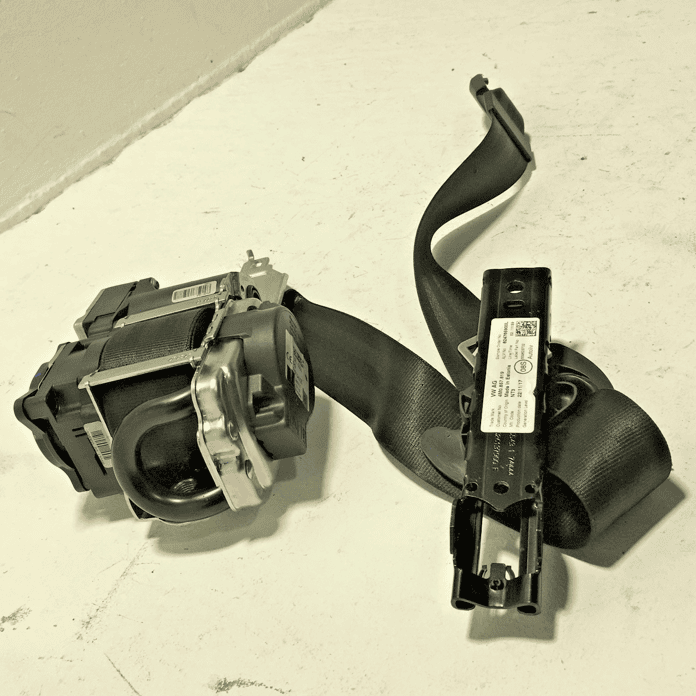 2018 - 2024 AUDI S5 FRONT RIGHT PASSENGER SIDE SEAT BELT SEATBELT RETRACTOR OEM