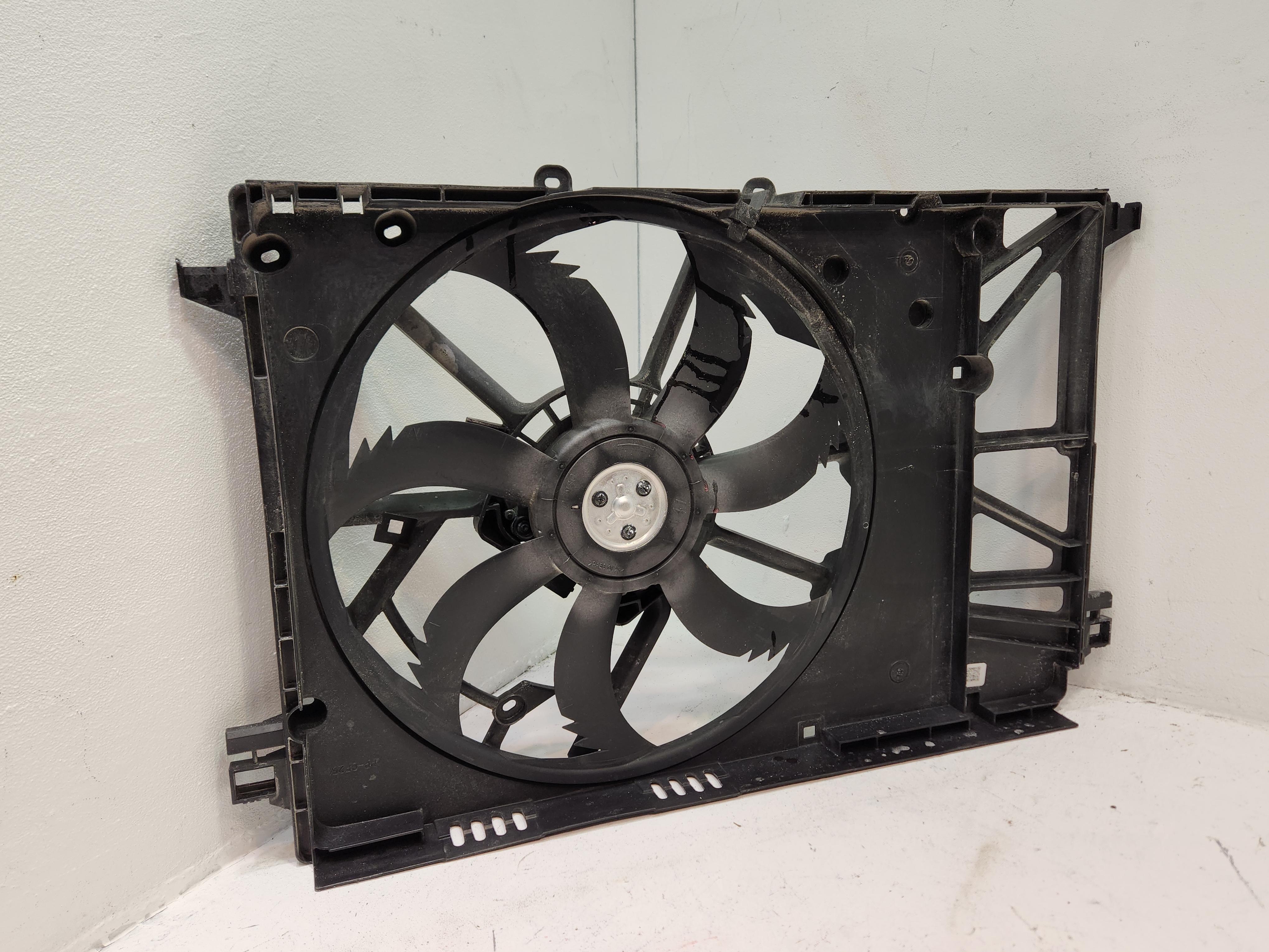TOYOTA CAMRY 2018-2024 2.5L ENGINE RADIATOR COOLING FAN MOTOR & SHROUD OEM